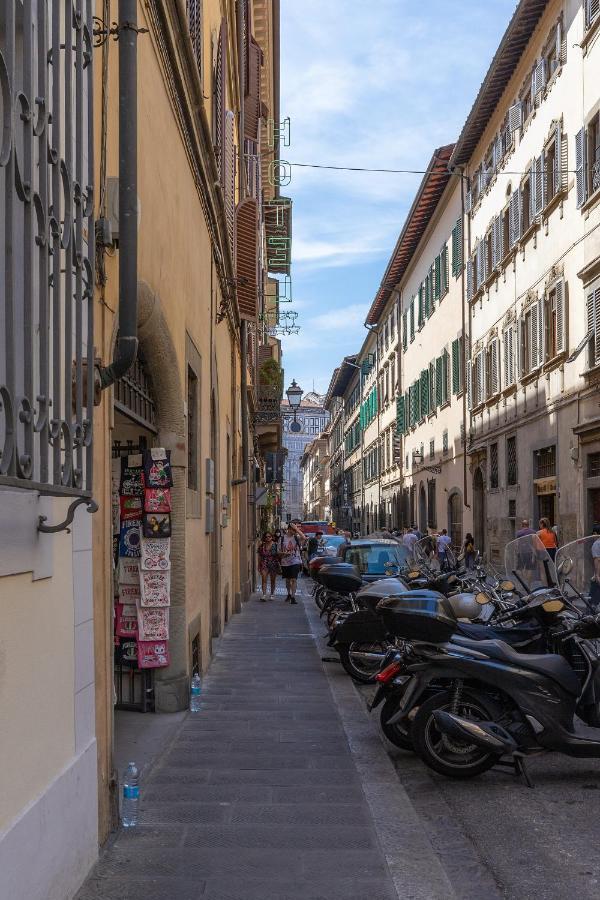 Ricasoli 34 House By 360Rentals Firenze Bagian luar foto